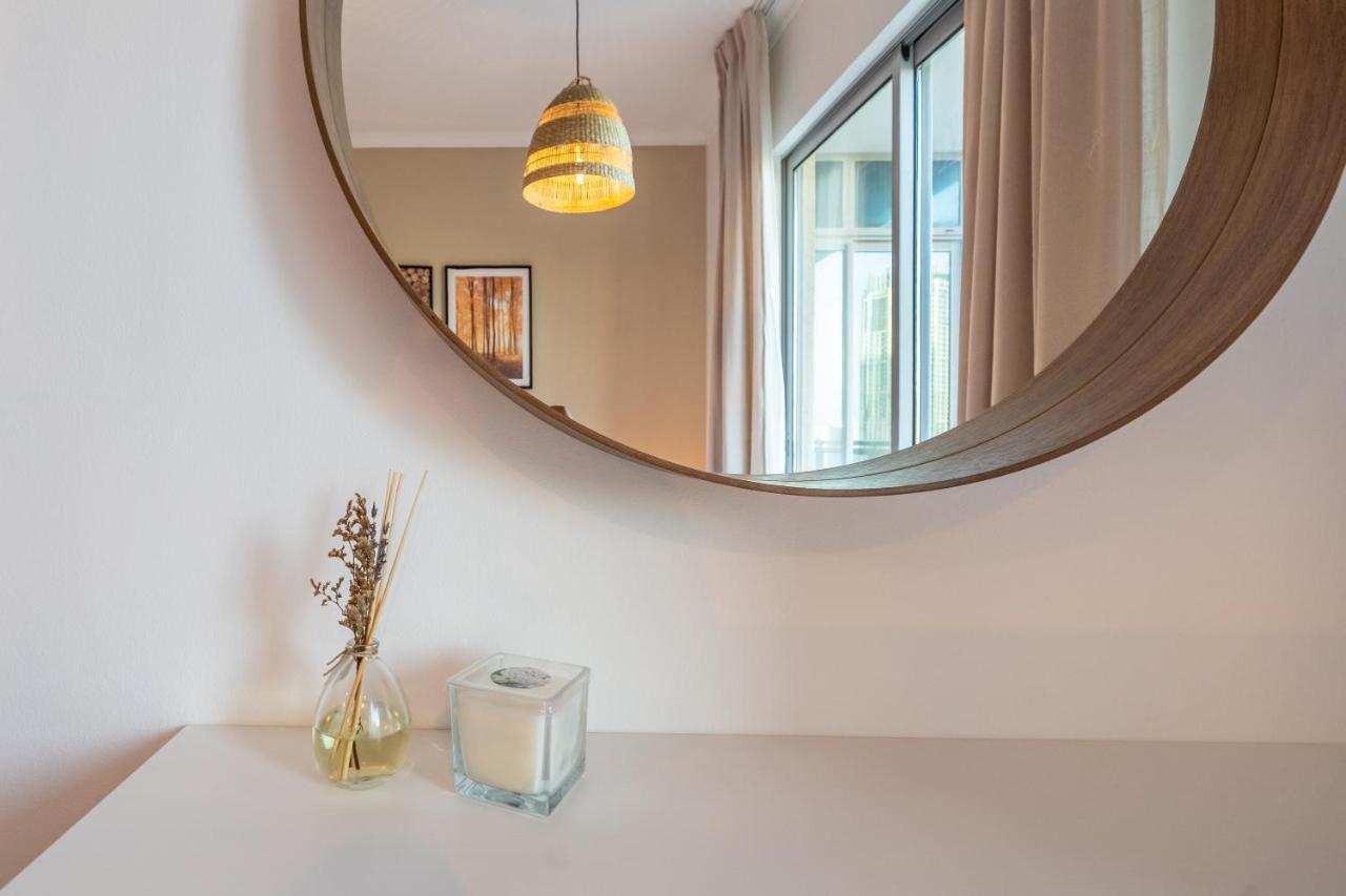 Chic And Zen Apartment, Near Burj Khalifa Tower Dubai Exteriör bild