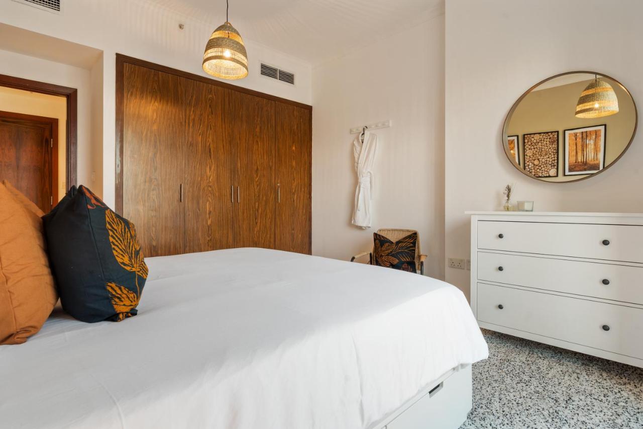 Chic And Zen Apartment, Near Burj Khalifa Tower Dubai Exteriör bild